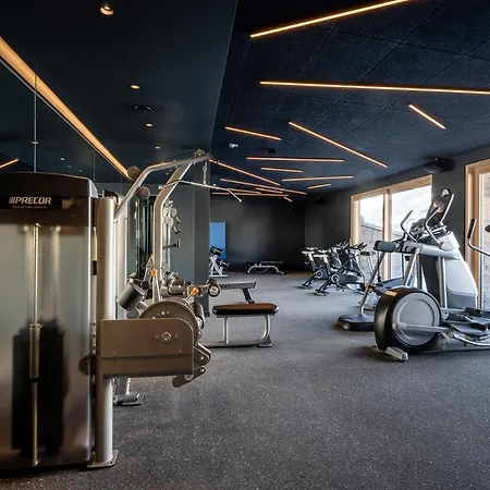 Отель Das Zwolferhaus 4*