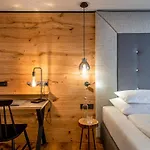 Hotel Zwoelferhaus
