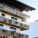 Zwoelferhaus Hotel