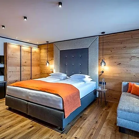 Zwoelferhaus 4* Saalbach-Hinterglemm