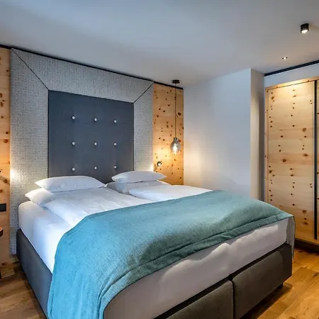 Zwoelferhaus Saalbach-Hinterglemm