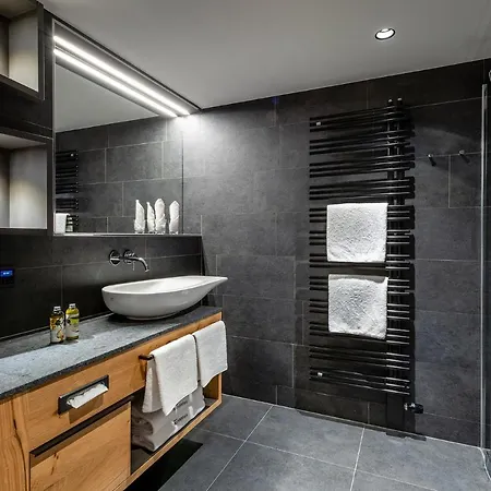 Ξενοδοχείο Zwoelferhaus Σάαλμπαχ-Χίντεργκλεμ